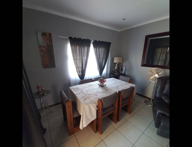 3 BEDROOM SIMPLEX TO LET IN MOOIKLOOF RIDGE